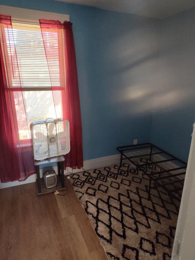 35 Brunswick Ave, Unit Walt in Troy, NY - Building Photo - Building Photo