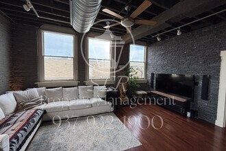 215 Ice Ave in Dayton, OH - Building Photo - Building Photo