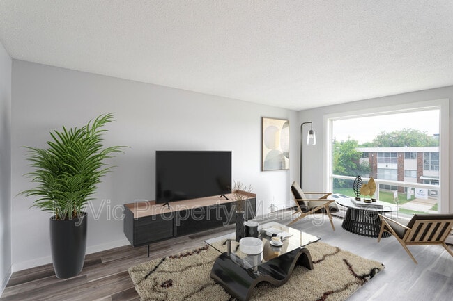 property at 10629-10114 114 St NW