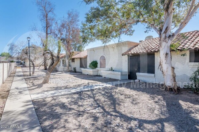 4820 N 89th Ave in Phoenix, AZ - Building Photo - Building Photo