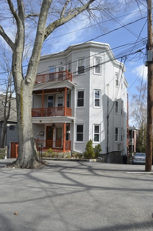 218 Reservoir Rd, Unit #1
