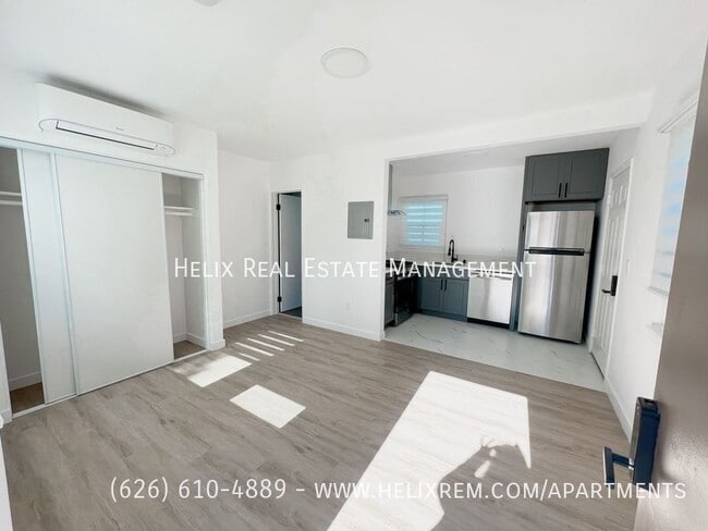 property at 1716 1/4 N Sierra Bonita Ave