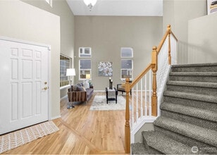 6322 Rebecca Ave SE in Auburn, WA - Foto de edificio - Building Photo