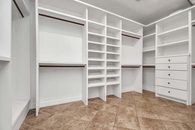 property at 160 Frst Trce Ln