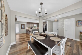 147 Sunset Dr, Unit 36 Spruce Pl #304 in Gallatin, TN - Building Photo - Building Photo