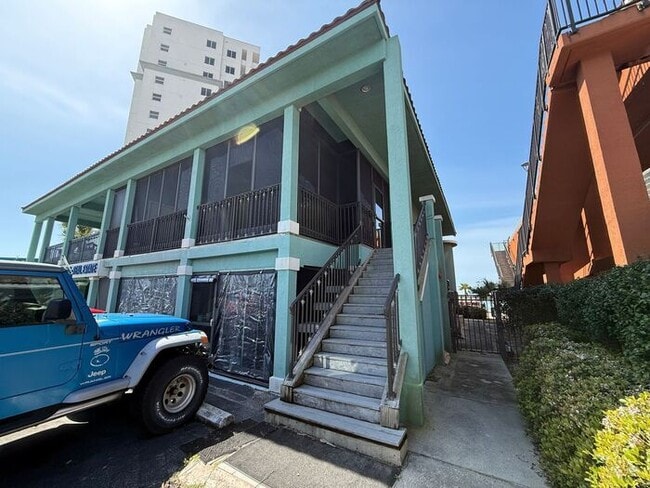 731 Pensacola Beach Blvd in Pensacola Beach, FL - Building Photo - Building Photo