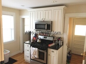 56 Gordon St in Somerville, MA - Building Photo - Building Photo