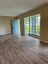 7106 Northbridge Blvd in Tampa, FL - Building Photo - Building Photo