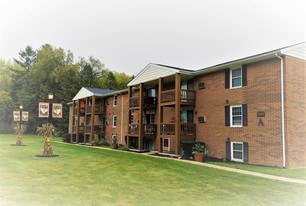 Canterbury Commons Apartments