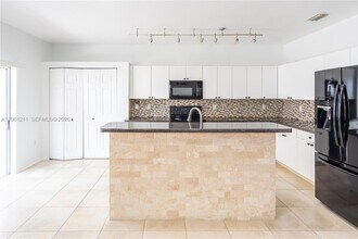 2301 SE 24th Ct in Homestead, FL - Building Photo - Building Photo