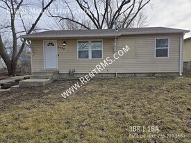 3523 SE 8th St in Topeka, KS - Building Photo