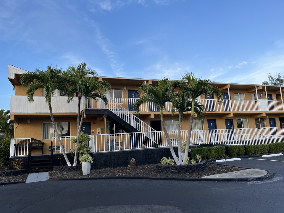 Budget Inn in Punta Gorda, FL - Building Photo