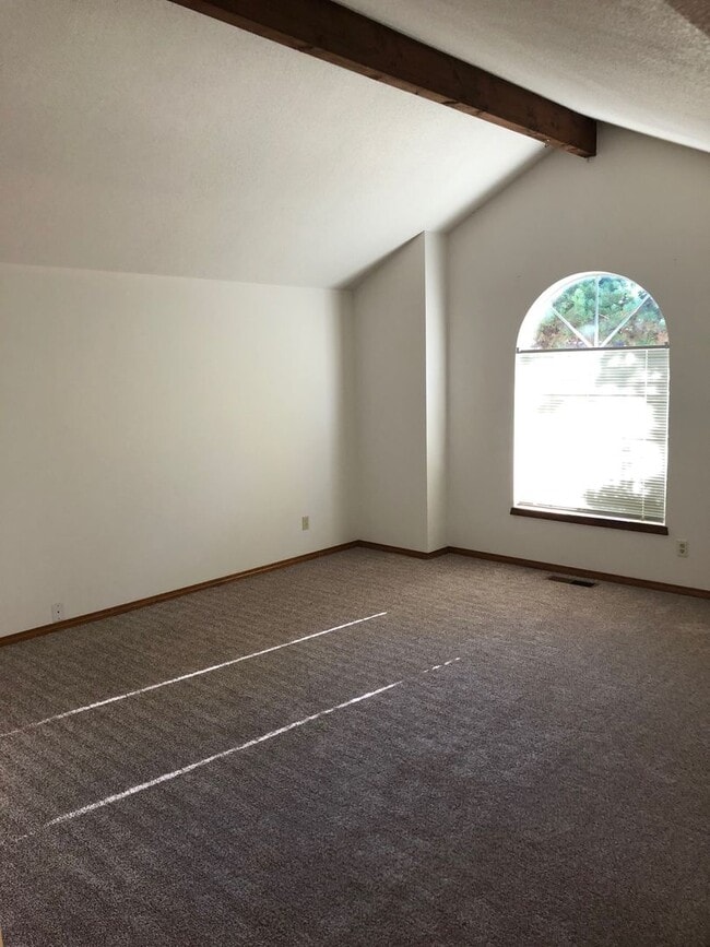 3911 NW 166th Dr in Beaverton, OR - Building Photo - Building Photo