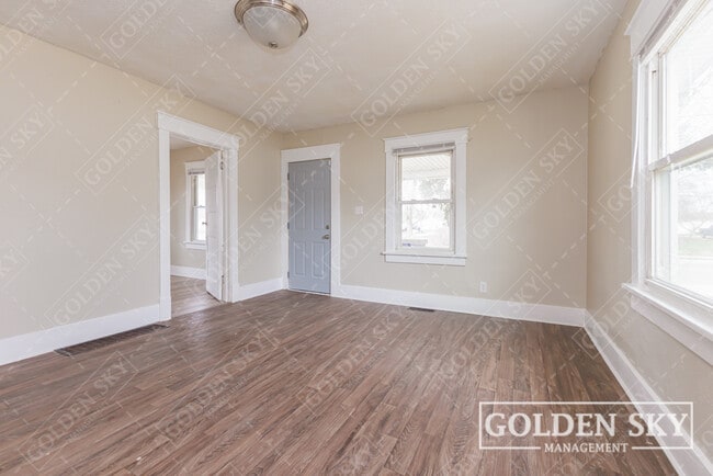 2440 S Hoyt Ave in Muncie, IN - Building Photo - Building Photo