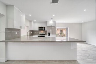 9068 SW 129th Ln in Miami, FL - Building Photo - Building Photo