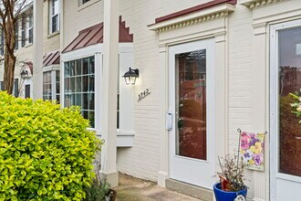 3742 Jason Ave in Alexandria, VA - Building Photo - Building Photo