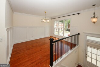 2418 Dresden Parc Cir in Atlanta, GA - Building Photo - Building Photo