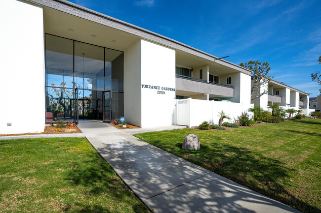 Torrance Gardens in Torrance, CA - Foto de edificio - Building Photo