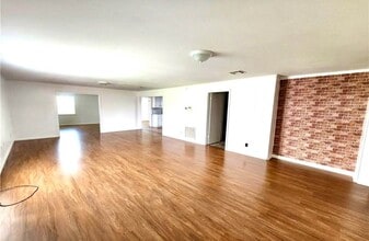 743 Bellanger St in Harvey, LA - Building Photo - Building Photo