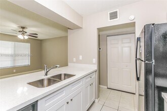 5940 S Rue Rd in West Palm Beach, FL - Building Photo - Building Photo