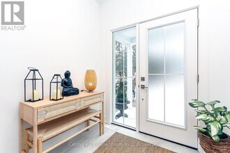 35 Linda Ln in Wasaga Beach, ON - Building Photo - Building Photo