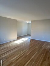 34 Wisse St, Unit 5 in Lodi, NJ - Building Photo - Building Photo