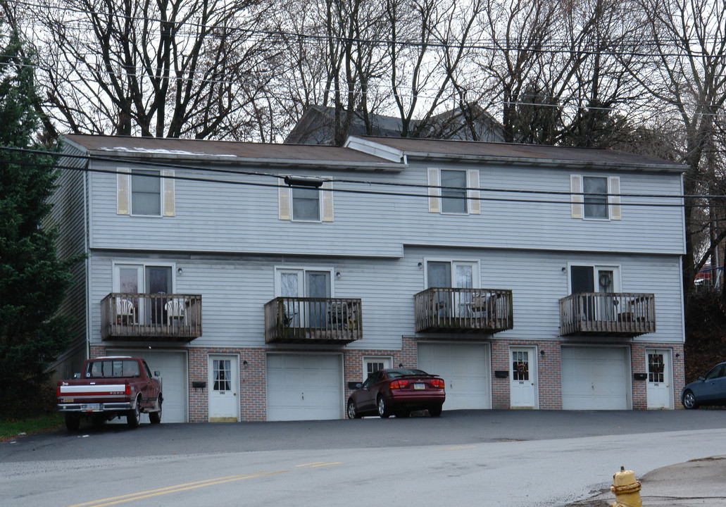 140-146 W Logan St in Bellefonte, PA - Building Photo