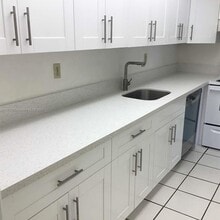 13898 SW 90th Ave in Miami, FL - Foto de edificio - Building Photo