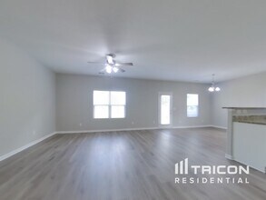 9203 Putnam Pl in Charlotte, NC - Foto de edificio - Building Photo