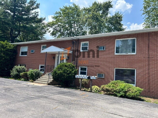 property at 660 N Hobart Rd