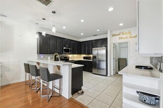 276 Bell Tower Xing W in Kissimmee, FL - Building Photo - Building Photo