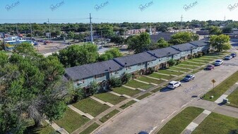 314 Candlewood Ln in Garland, TX - Building Photo