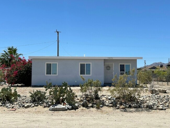 74975 Serrano Dr in Twentynine Palms, CA - Building Photo - Building Photo