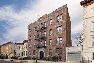 1125 Sterling Pl in Brooklyn, NY - Foto de edificio - Building Photo