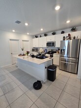 602 Papillon St SW in Palm Bay, FL - Building Photo - Building Photo