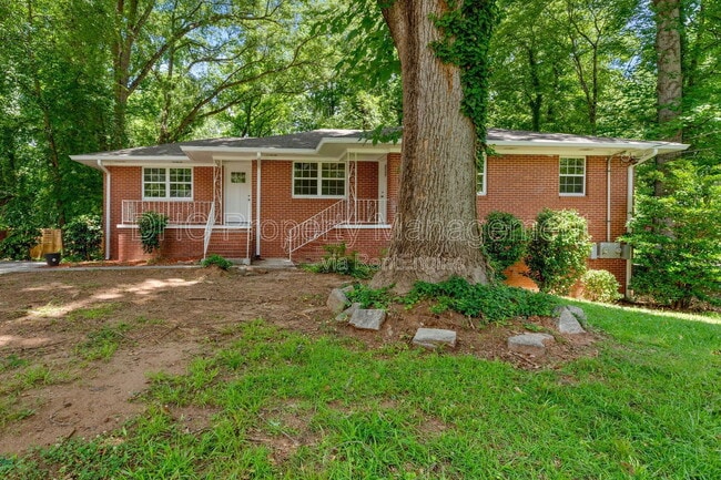 property at 861 Jefferson Ave