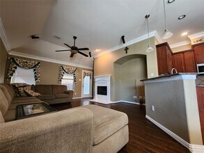 4422 Meadow Way Dr in Deer Park, TX - Building Photo - Building Photo