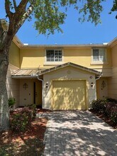 5269 SE Jennings Ln in Stuart, FL - Foto de edificio - Building Photo