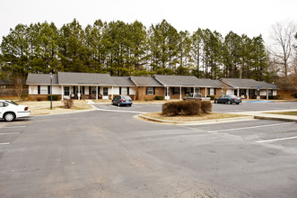 Highland Village in Monroe, GA - Building Photo - Building Photo