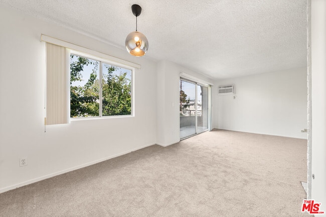 1457 Butler Ave in Los Angeles, CA - Building Photo - Building Photo