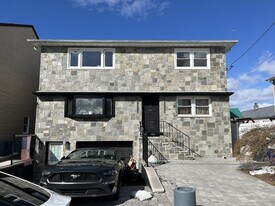 707 Cedar St in Lyndhurst, NJ - Building Photo