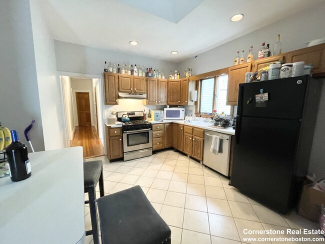 19 Bucknam St, Unit 4