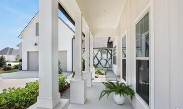 38297 Meadow Rue Dr in Prairieville, LA - Building Photo - Building Photo