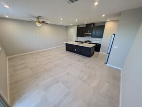 11922 Angle Clf Ave in Las Vegas, NV - Building Photo - Building Photo