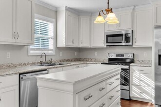 1739 Eli Pl in Valdosta, GA - Building Photo - Building Photo