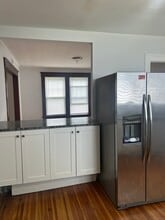 31 Ellsmere Ave in Waterbury, CT - Building Photo - Building Photo