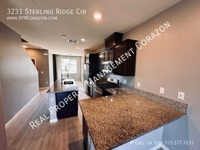 3231 Sterling Ridge Cir in Sparks, NV - Foto de edificio - Building Photo