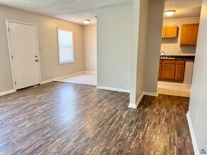 102 Varee Dr in Warner Robins, GA - Building Photo - Building Photo