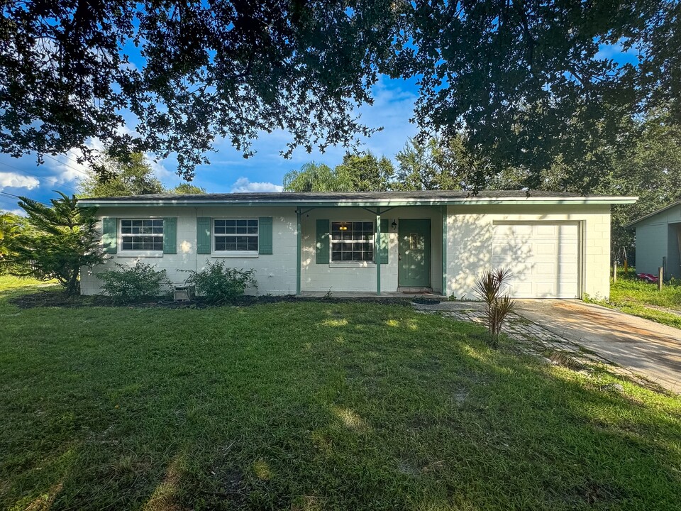 1105 Poppy Ave in Orlando, FL - Building Photo