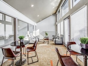 Chisholm Ranch in Fort Worth, TX - Foto de edificio - Building Photo